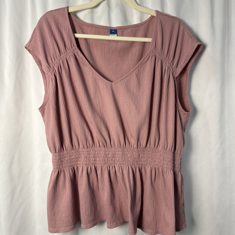 Old Navy Smocked Waist Top Women's XL Mauve Pink Ribbed Peplum Feminine Short